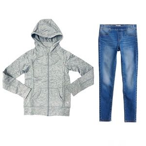 Girl’s zip up hoodie and jeggings